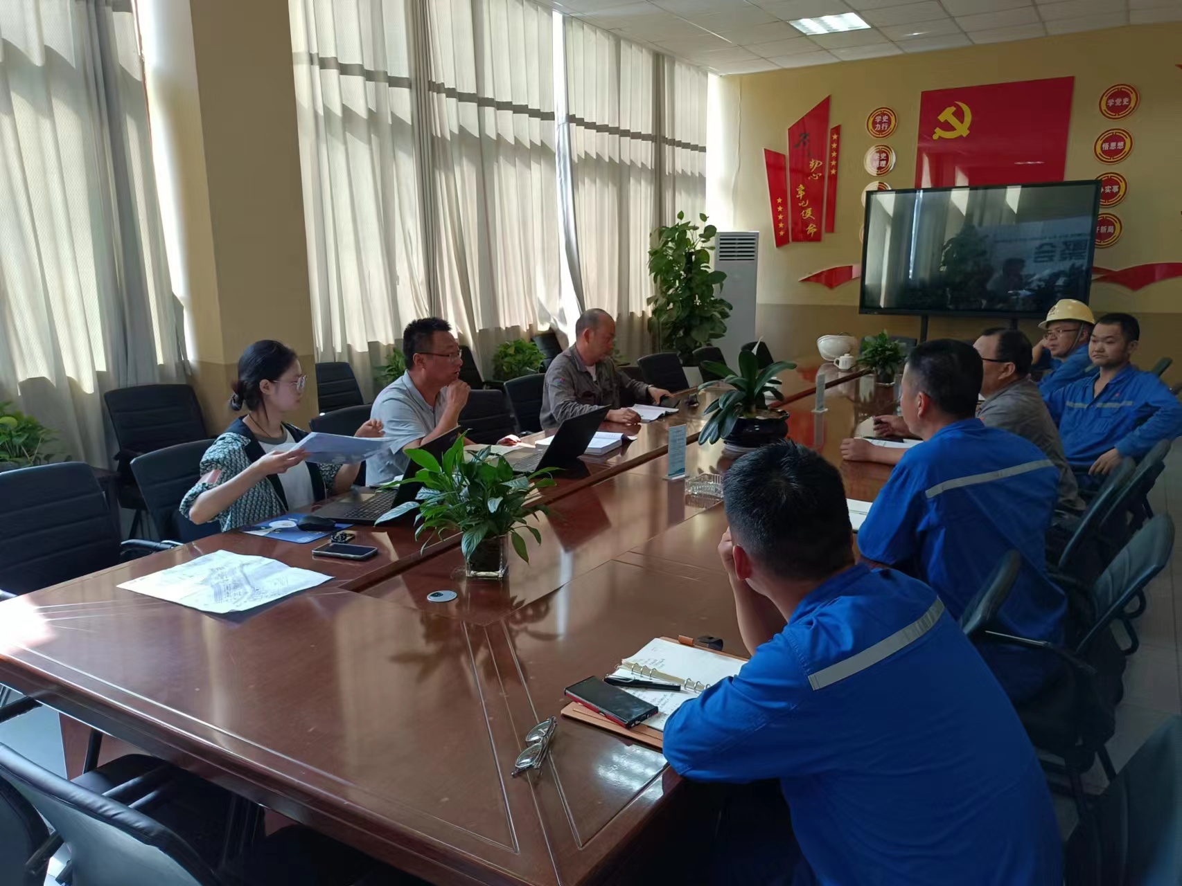 茂县鑫新能源有限公司危化换证及重大危险源评估调研现场