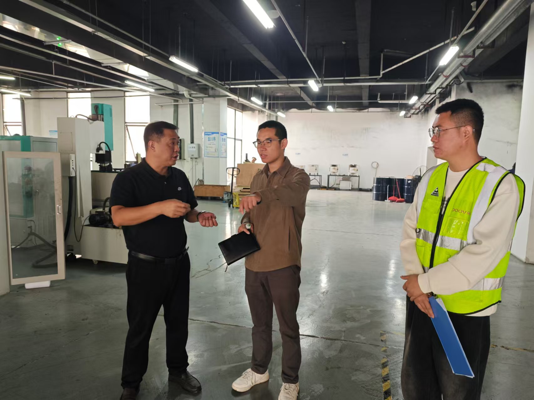 宜宾市三江新区数字经济局组织我司安全专家按计划开展安全生产体检式巡查