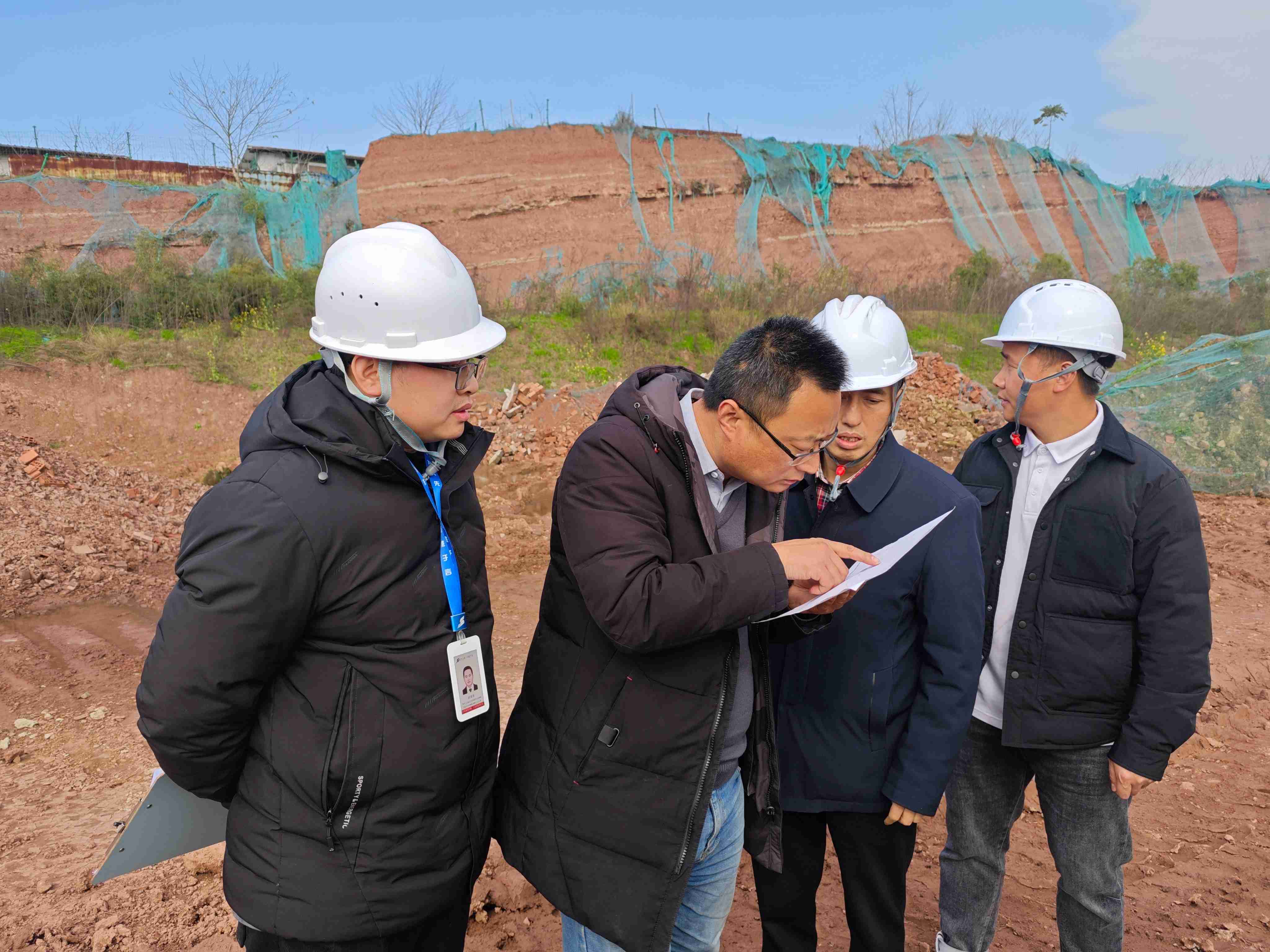 宜宾市三江新区工服局组织我司安全专家按计划开展砖厂安全生产体检式巡查